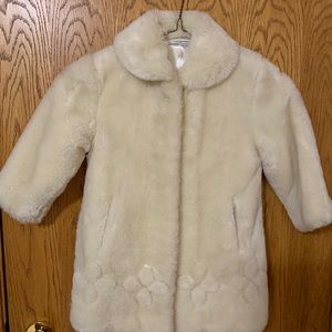 Isabel Garreton Coat BEAUTIFUL! Listing is Active. Coat is AVAILABLE . 11/18/24